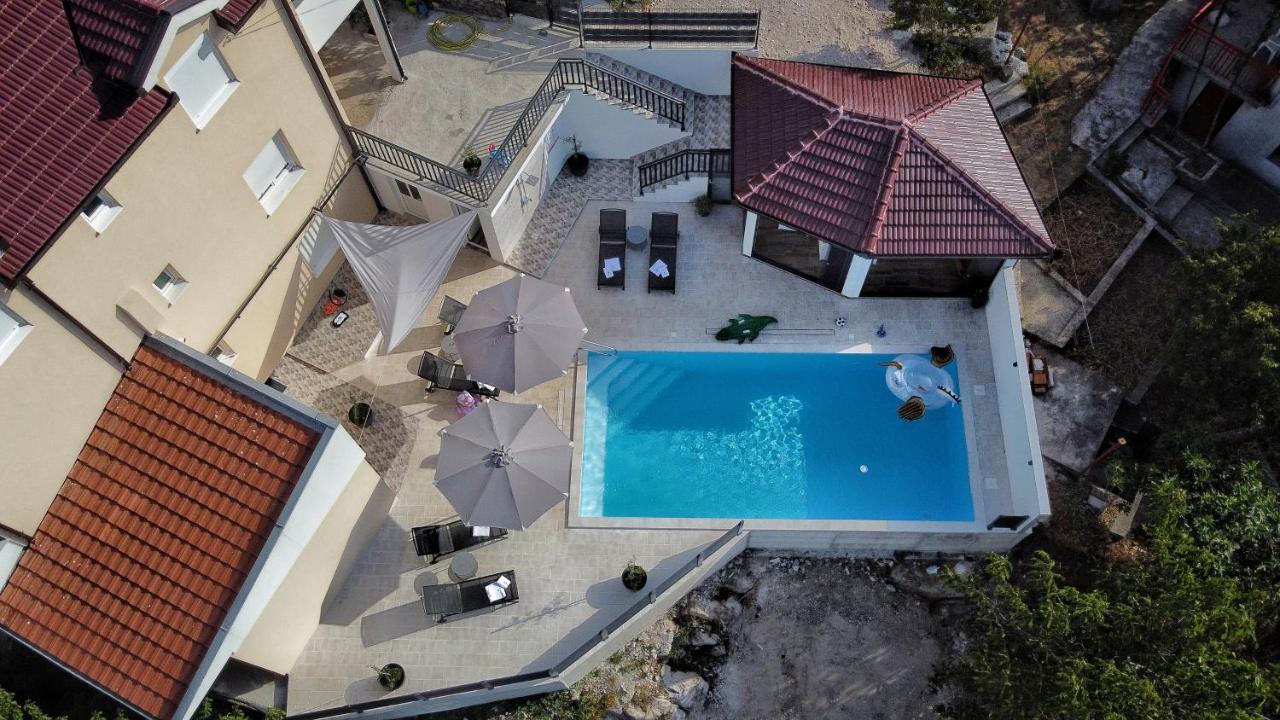 Studio Apartmani Milovic Trebinje Eksteriør billede