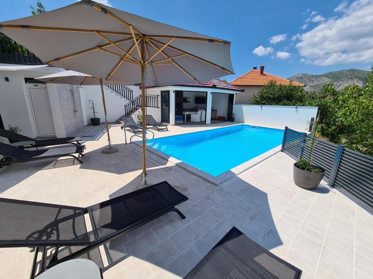 Studio Apartmani Milovic Trebinje Eksteriør billede