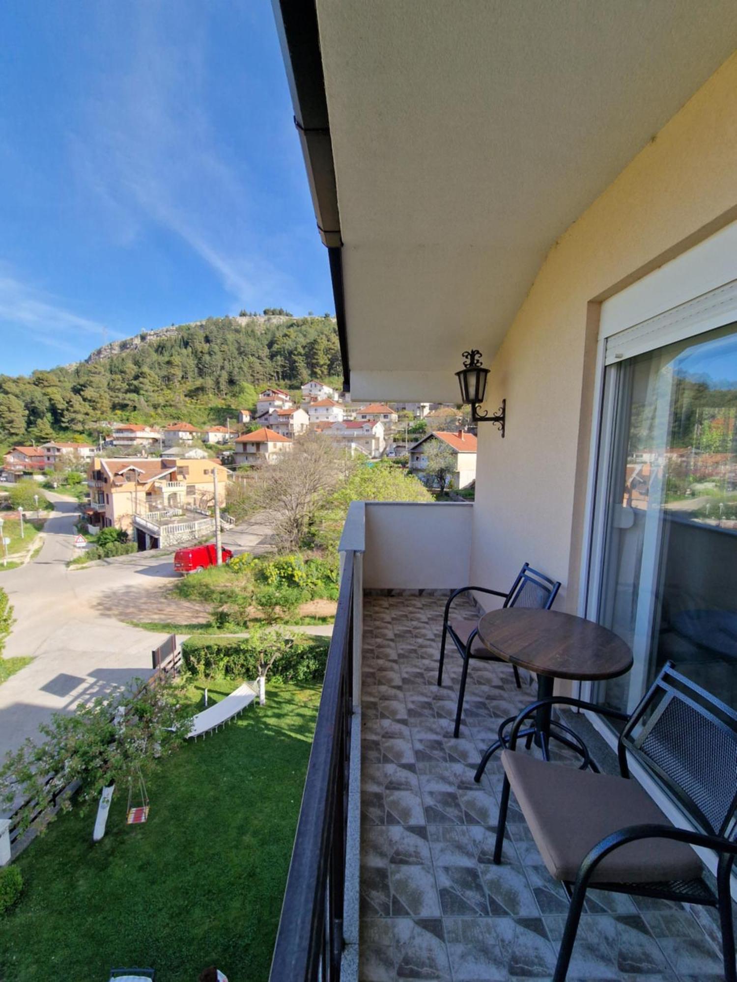 Studio Apartmani Milovic Trebinje Eksteriør billede