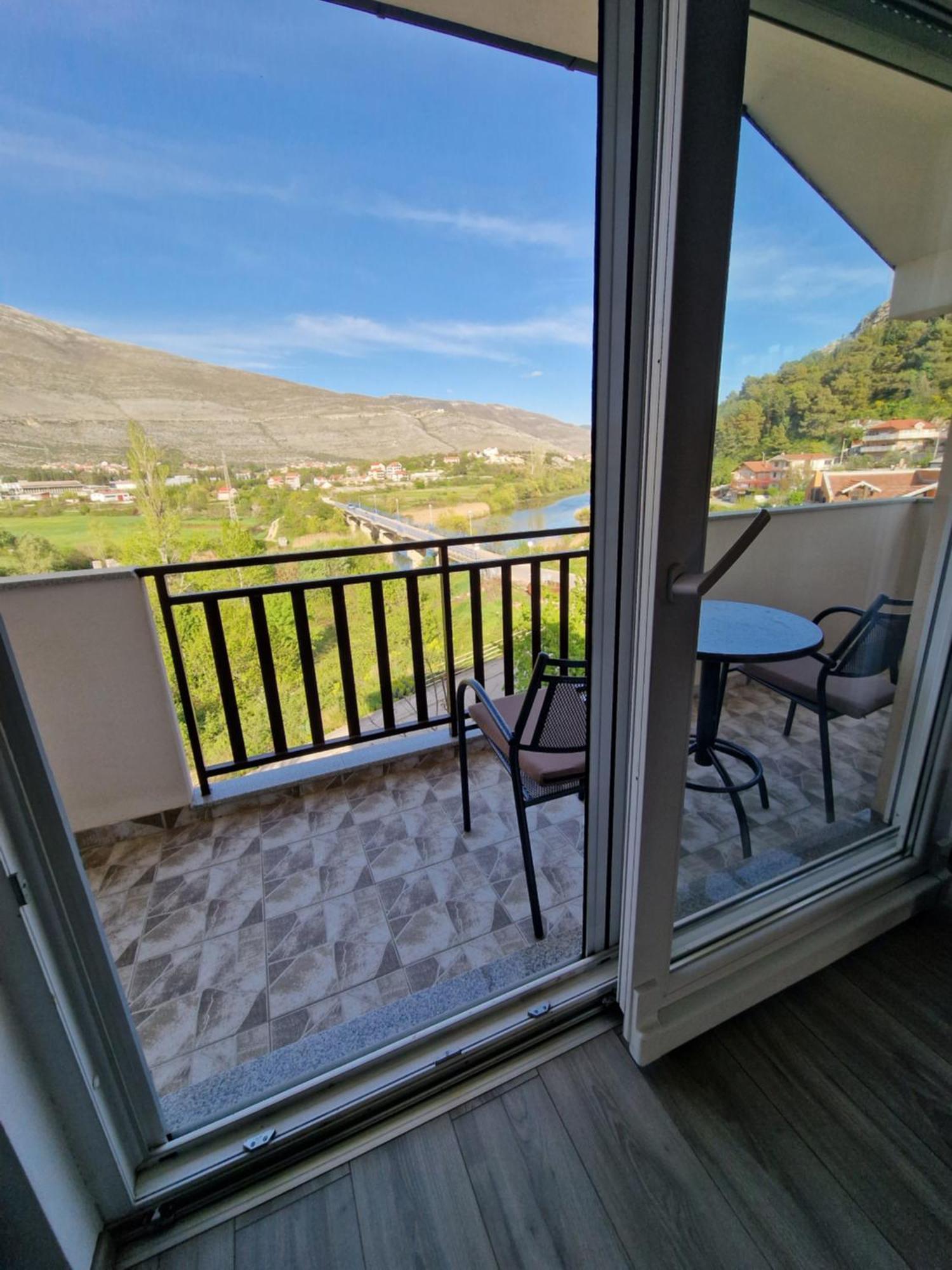 Studio Apartmani Milovic Trebinje Eksteriør billede