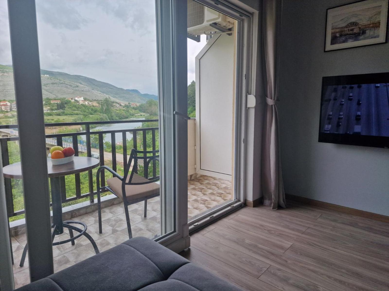 Studio Apartmani Milovic Trebinje Eksteriør billede